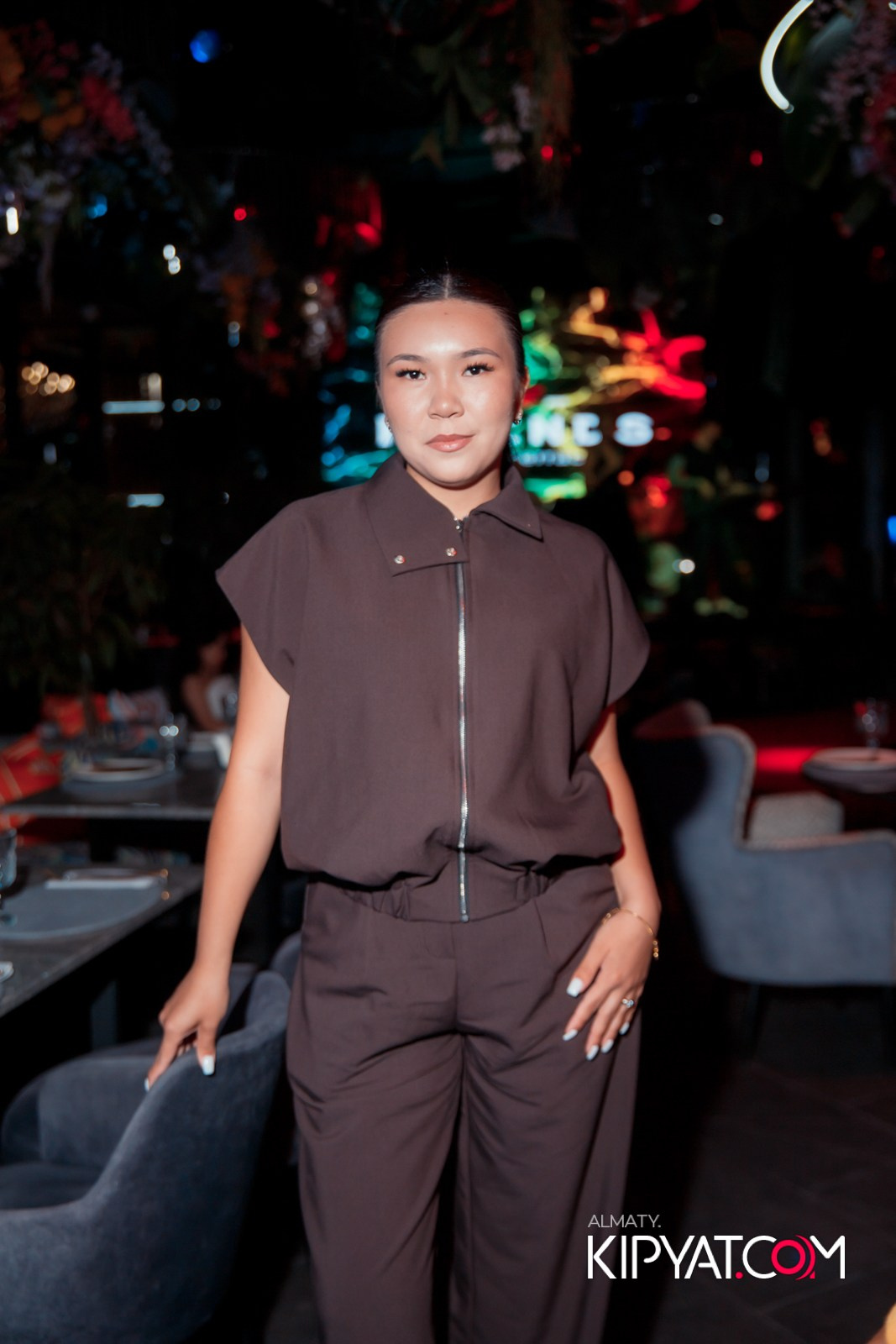 FRIENDS BAR & TERRACE. КИПЯТКОМ АЛМАТЫ!