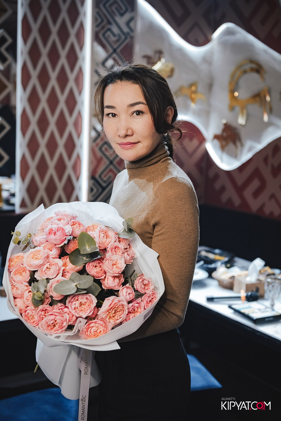 УХО И МЕДВЕДЬ НА ГАГАРИНА. КИПЯТКОМ АЛМАТЫ!