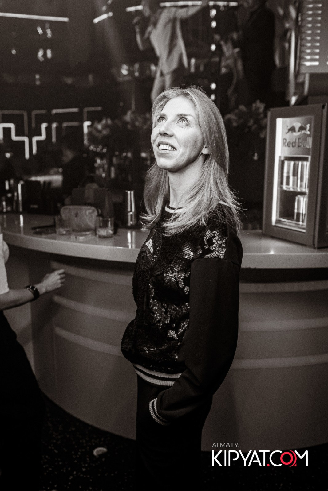 SANTA BARBARA — ПИТ ДЖЕЙСОН (ГР. ПРЕМЬЕР-МИНИСТР) И ИЛЬЯ ЗУДИН (ГР. ДИНАМИТ) НА ПРЕДНОВОГОДНЕЙ ВЕЧЕРИНКЕ. КИПЯТКОМ АЛМАТЫ!