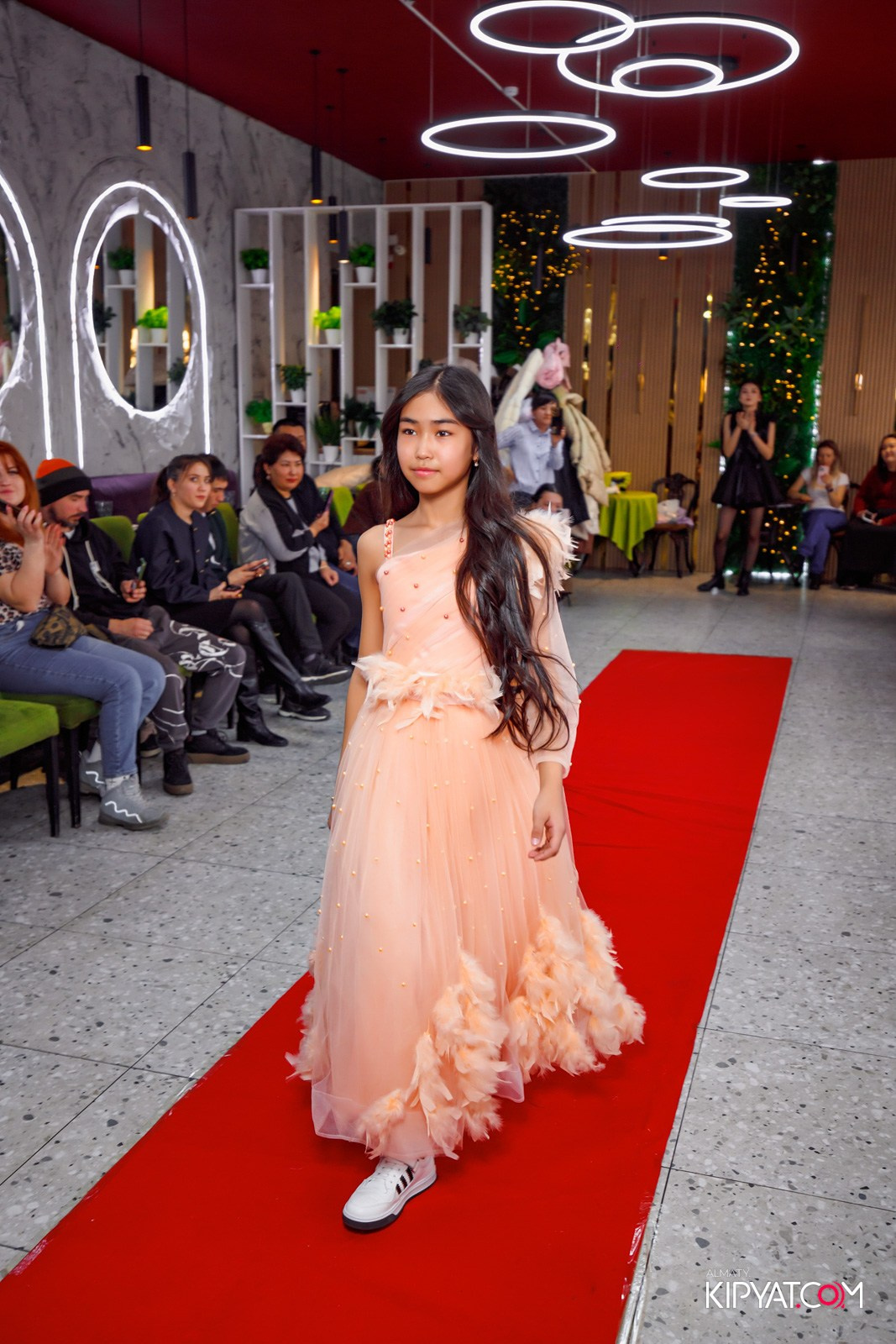 FASHION DAY 2025 КАФЕ ЖАКСЫЛЫК. КИПЯТКОМ АЛМАТЫ!