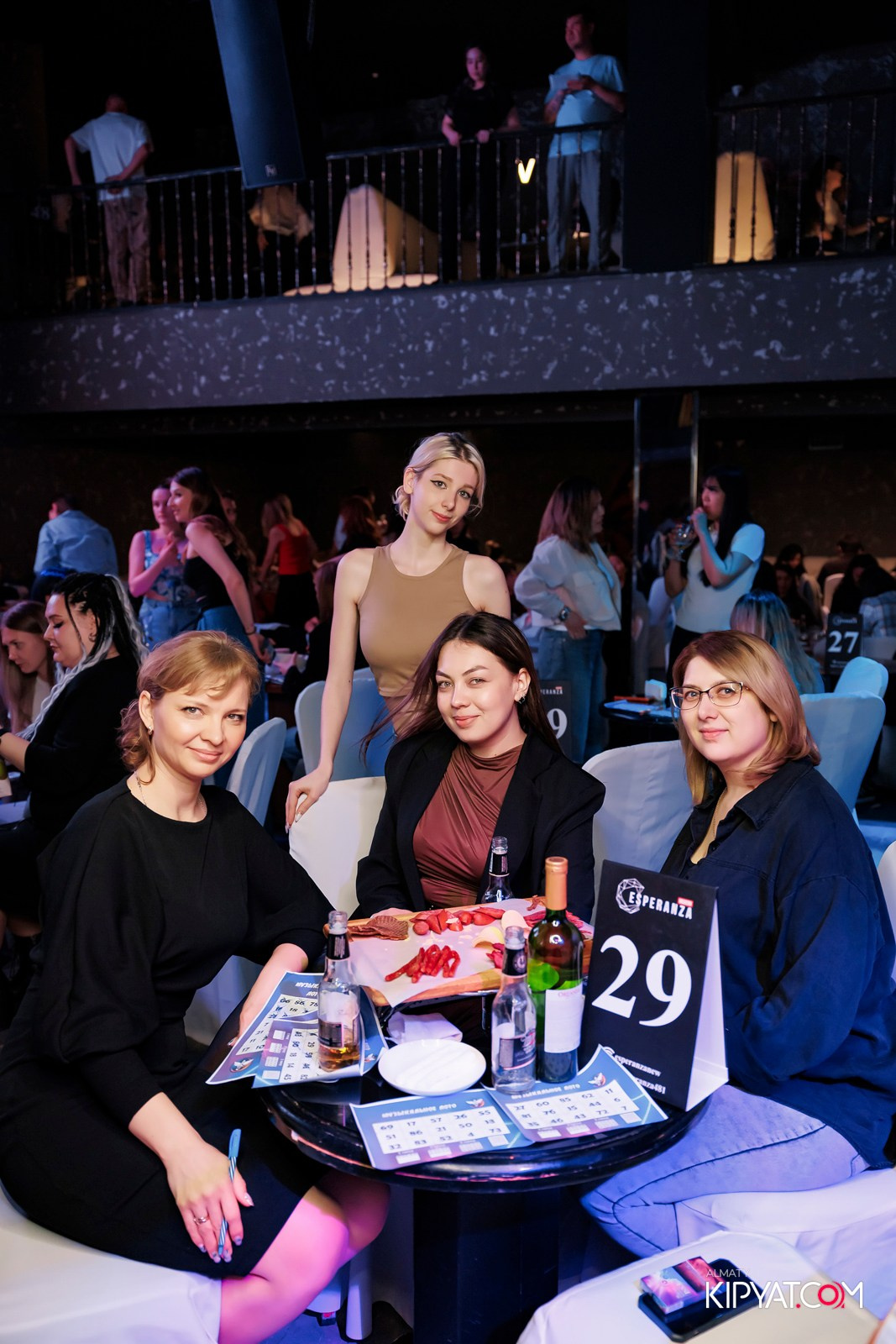 МУЗЫКАЛЬНОЕ ЛОТО В HIT RETRO. КИПЯТКОМ АЛМАТЫ! Фотосъемка мероприятий в Алматы