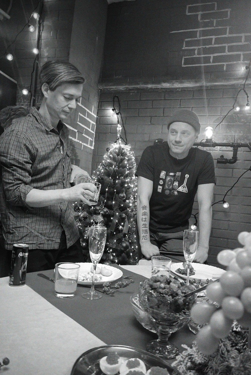 CHAYKA BAND — NEW YEAR CLIP BACKSTAGE. Фотография для артистов