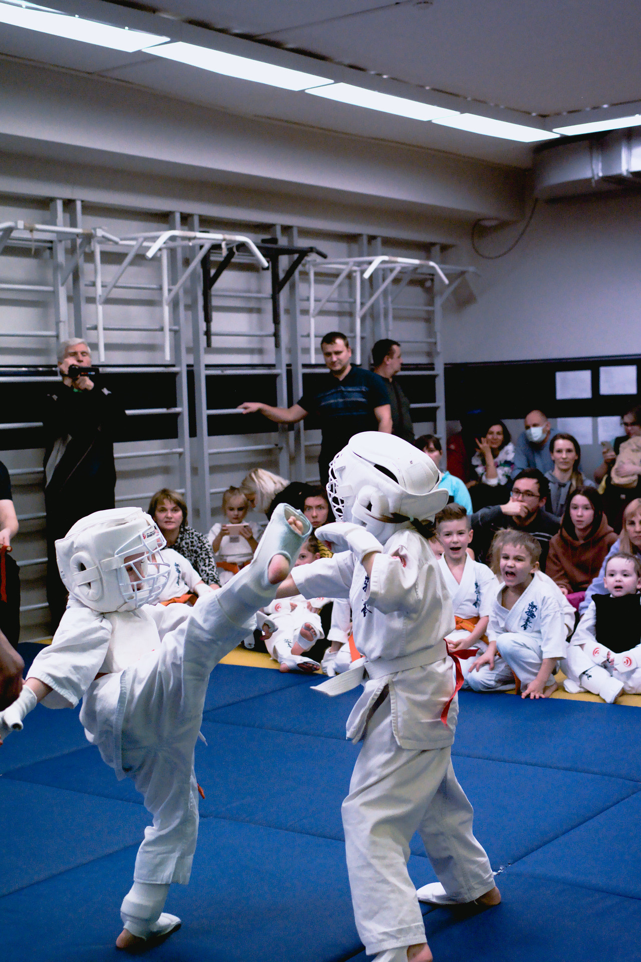 Спортивные фото Карате детские соревнование в Новосибирскке  клуб 4 стихии