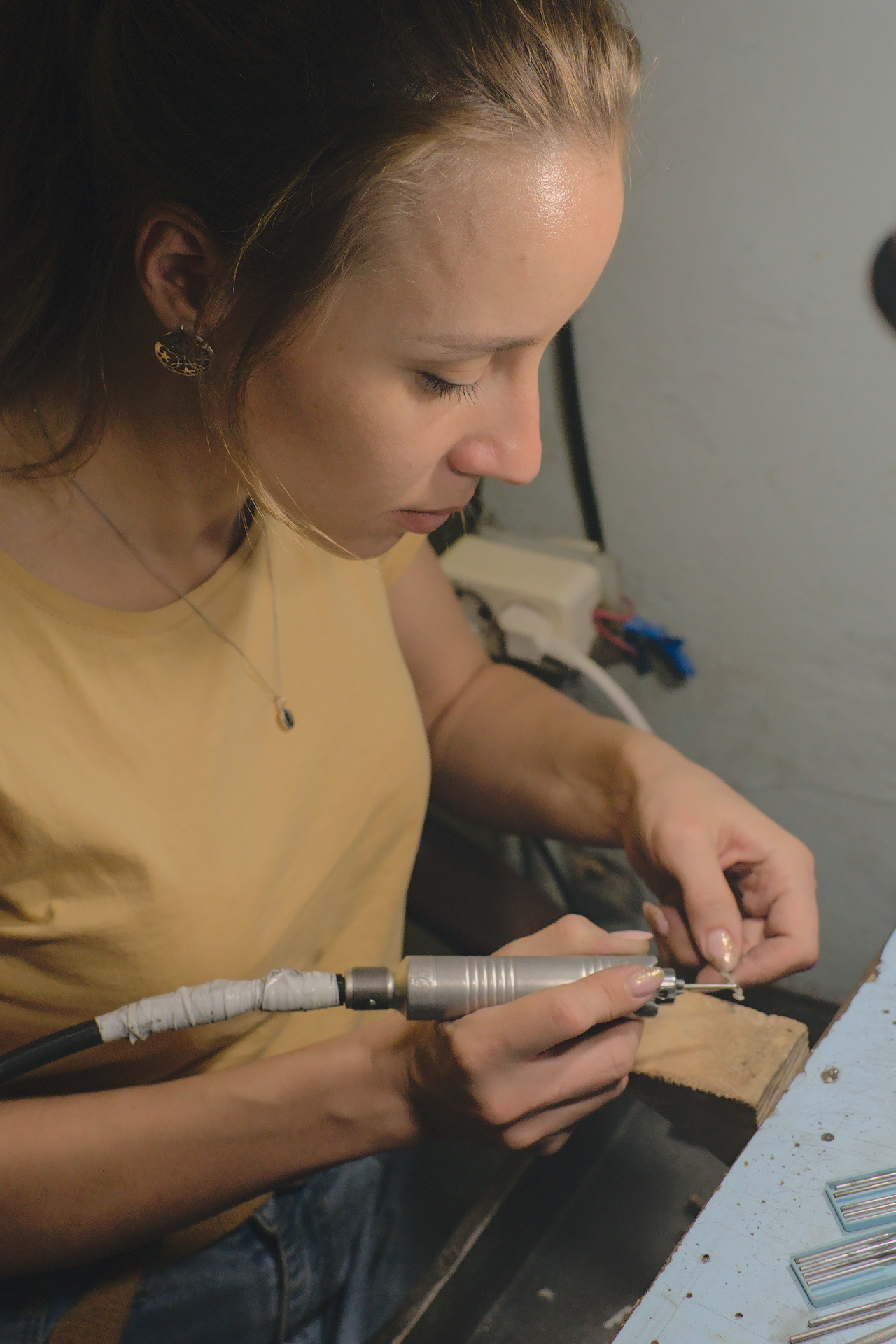 Ручная работа изготовления из серебра