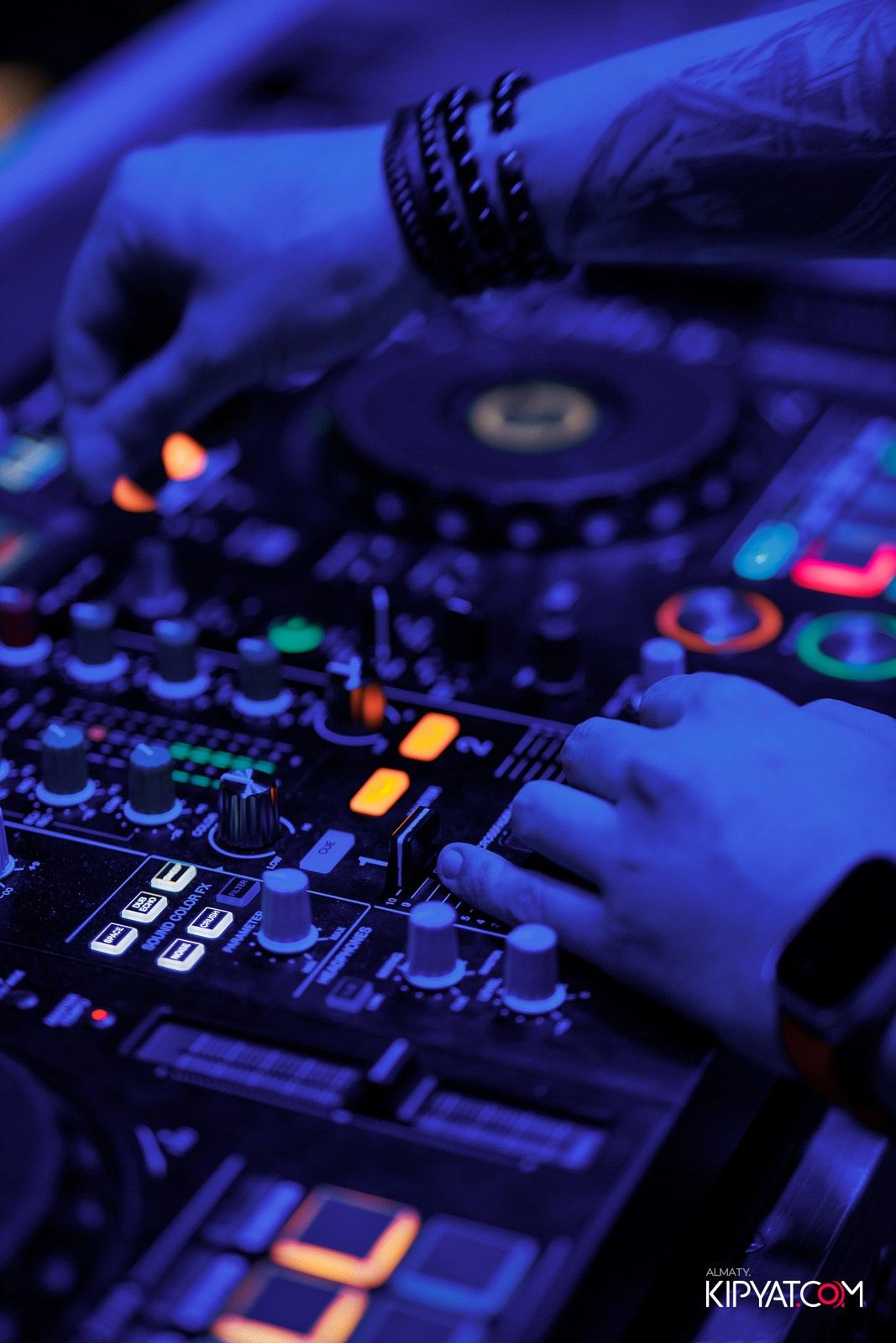 EVENT BAR. КИПЯТКОМ АЛМАТЫ!