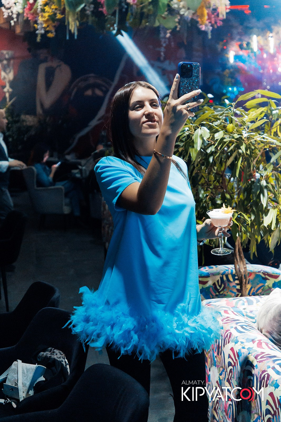 FRIENDS TERRACE & BAR. КИПЯТКОМ АЛМАТЫ! Фотосъемка мероприятий в Алматы