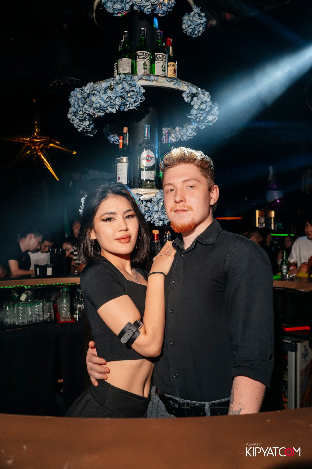 UYAT EMES BAR. КИПЯТКОМ АЛМАТЫ!