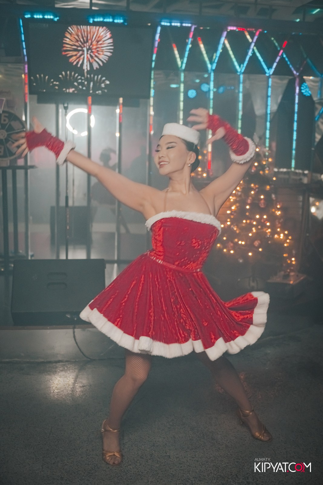 КАРАОКЕ МИКРОФОН. КИПЯТКОМ АЛМАТЫ!