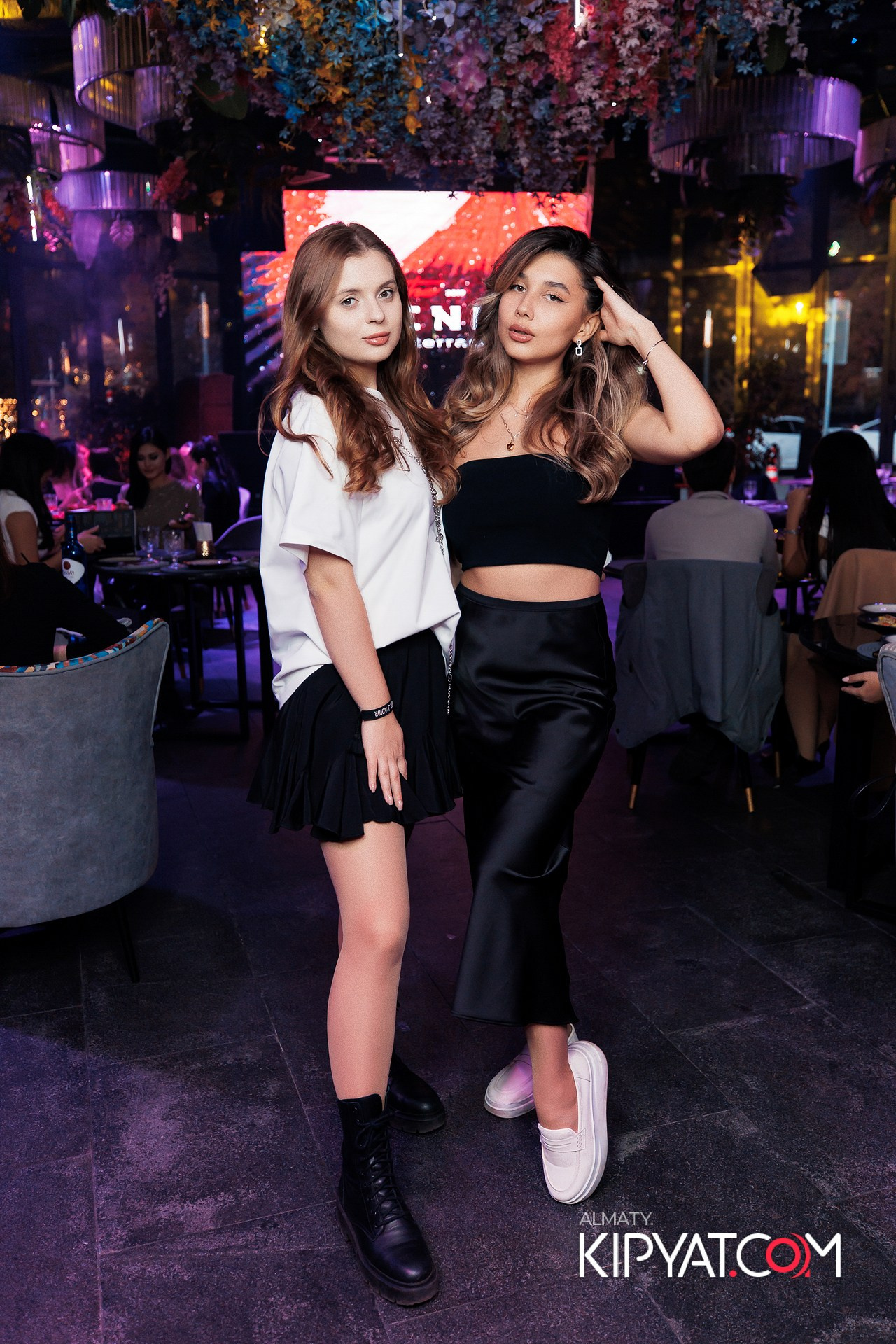 FRIENDS BAR & TERRACE. КИПЯТКОМ АЛМАТЫ! Фотосъемка мероприятий в Алматы