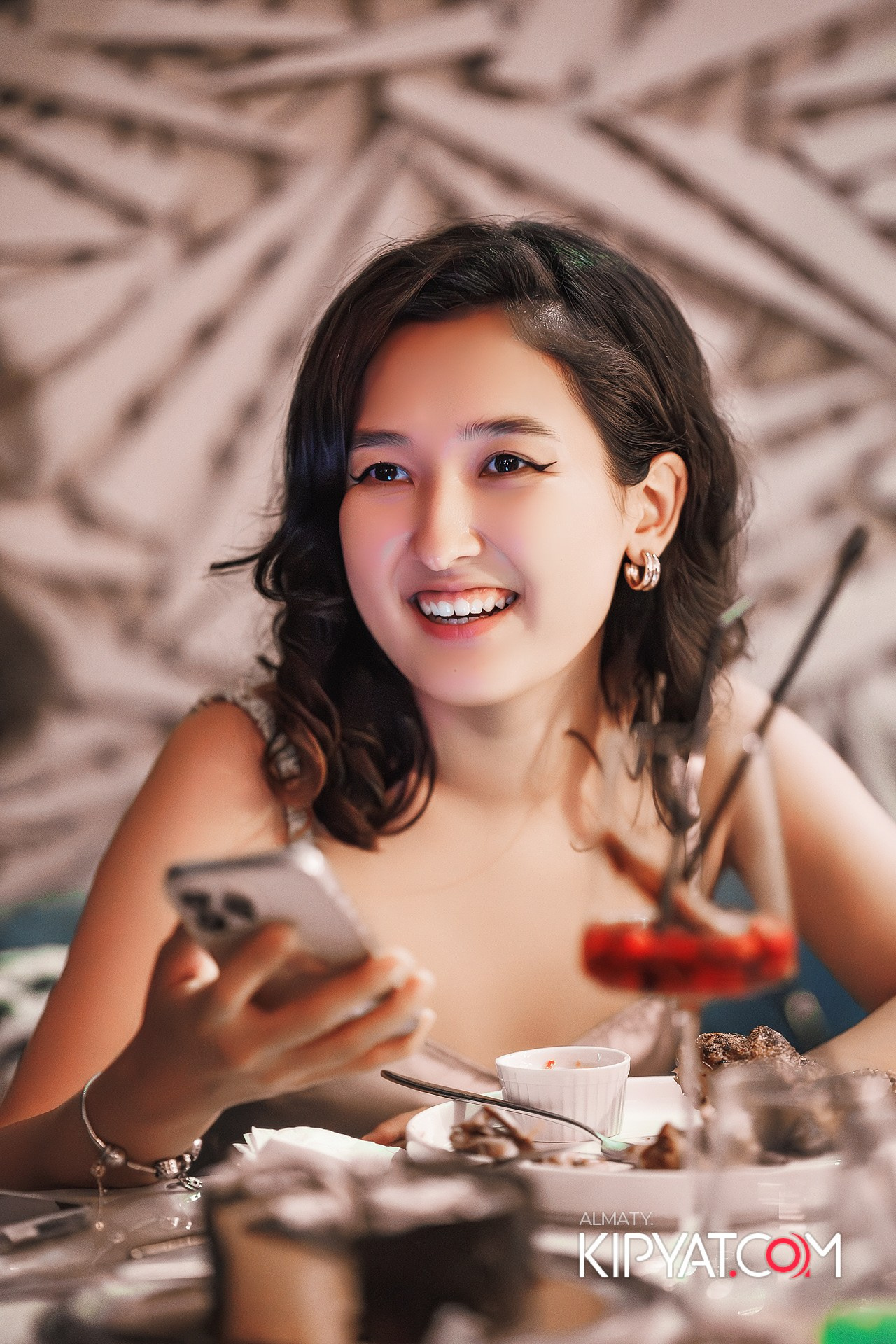 BarFly. КИПЯТКОМ АЛМАТЫ!