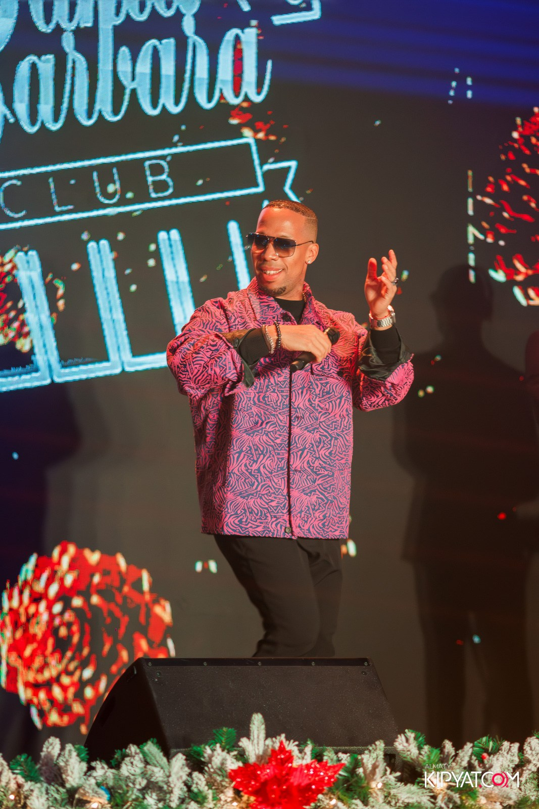 FITNESS ЁЛКА в ночном клубе SANTA BARBARA. КИПЯТКОМ АЛМАТЫ!