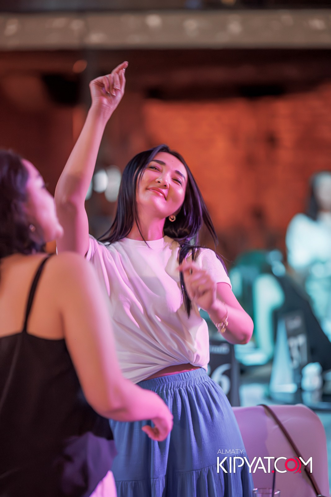 МУЗЫКАЛЬНОЕ ЛОТО В HIT RETRO. КИПЯТКОМ АЛМАТЫ!