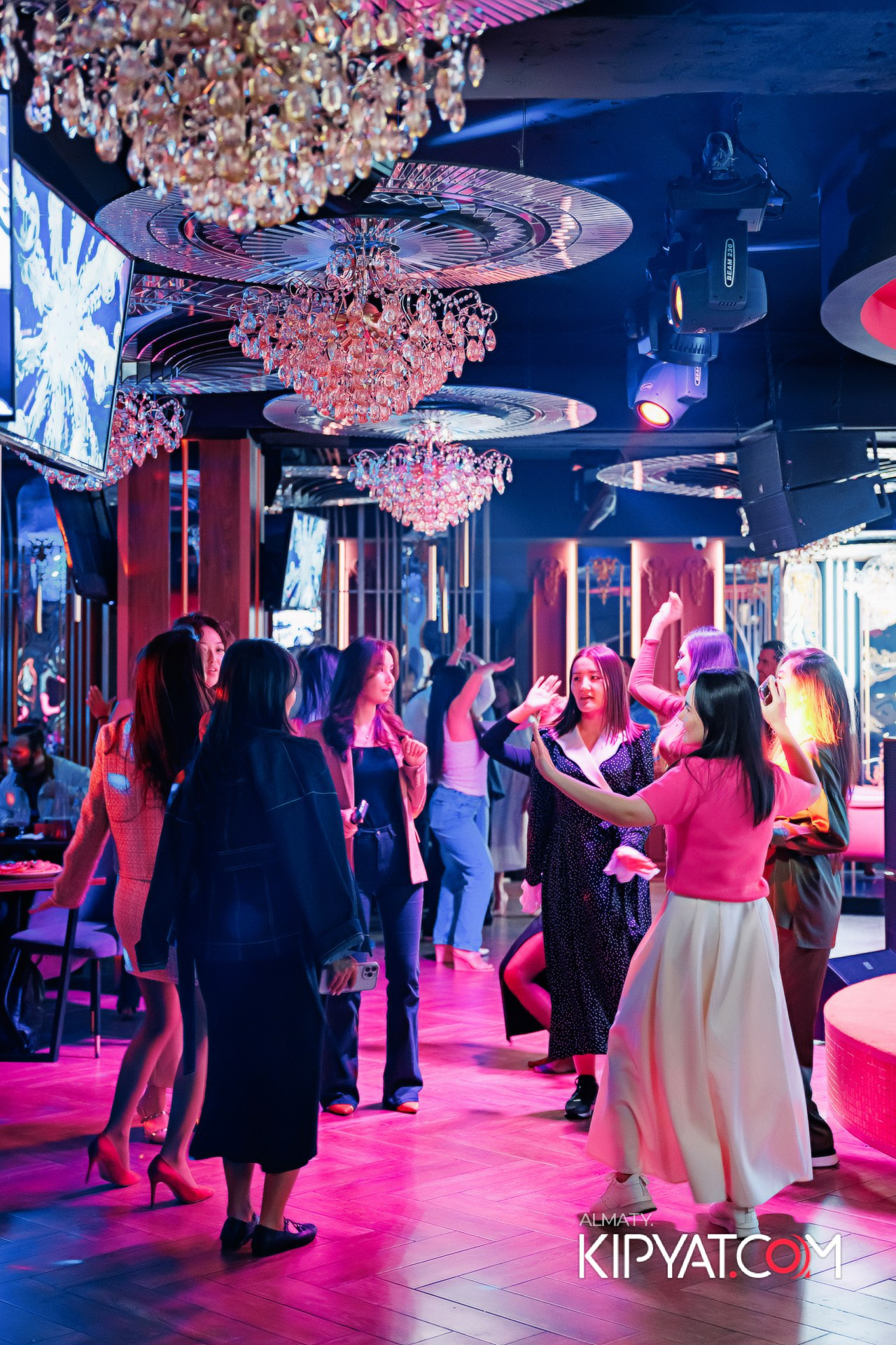 Зая, на бис. КИПЯТКОМ АЛМАТЫ!