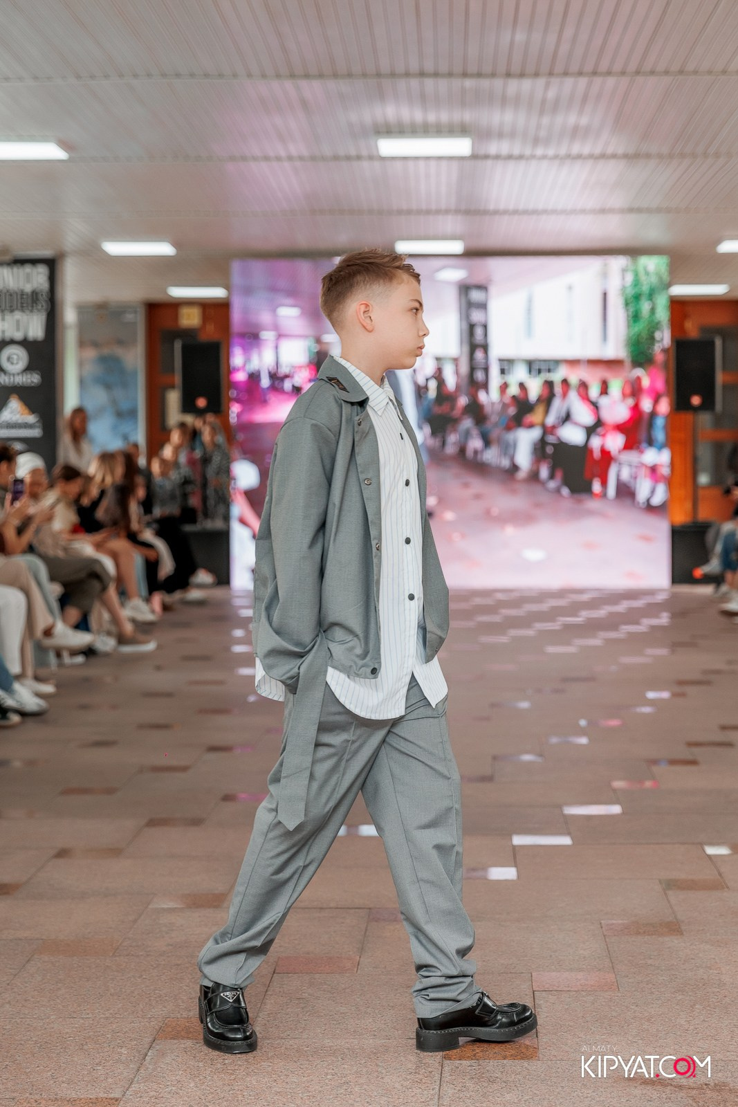 JUNIOR FASHION SHOW. КИПЯТКОМ АЛМАТЫ!