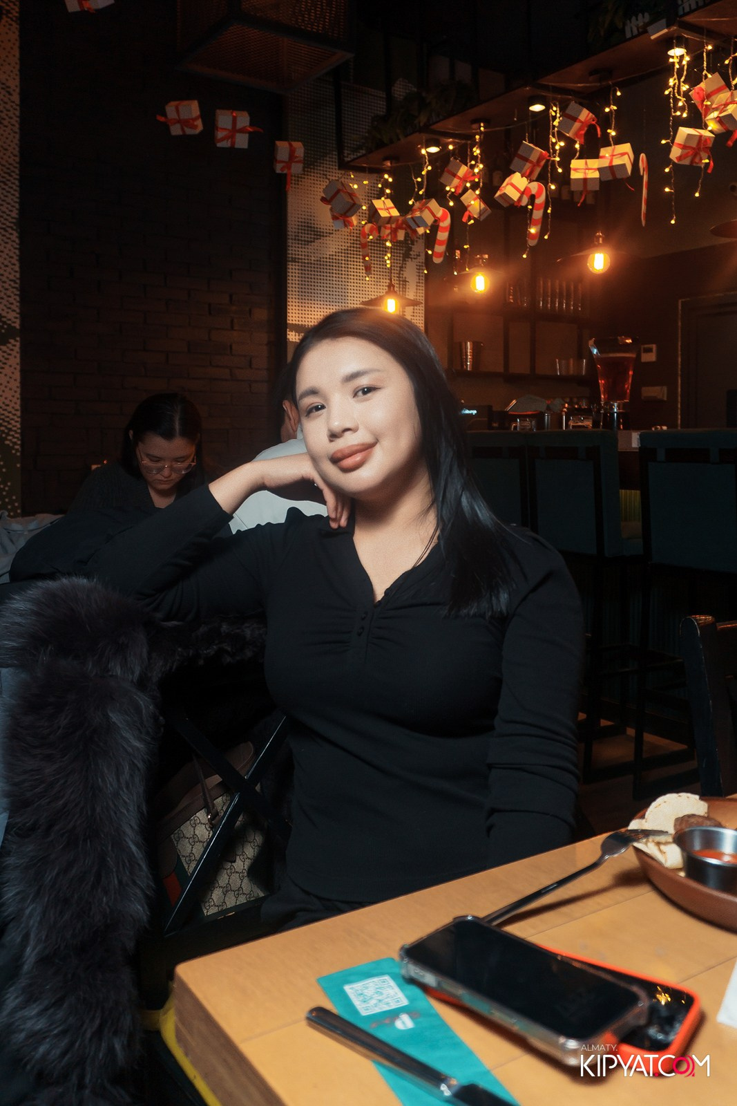 ПИНТА НА АЛТЫНСАРИНА. КИПЯТКОМ АЛМАТЫ! Фотосъемка мероприятий в Алматы