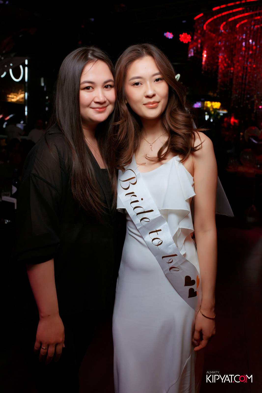 FRIENDS BAR & TERRACE. КИПЯТКОМ АЛМАТЫ!