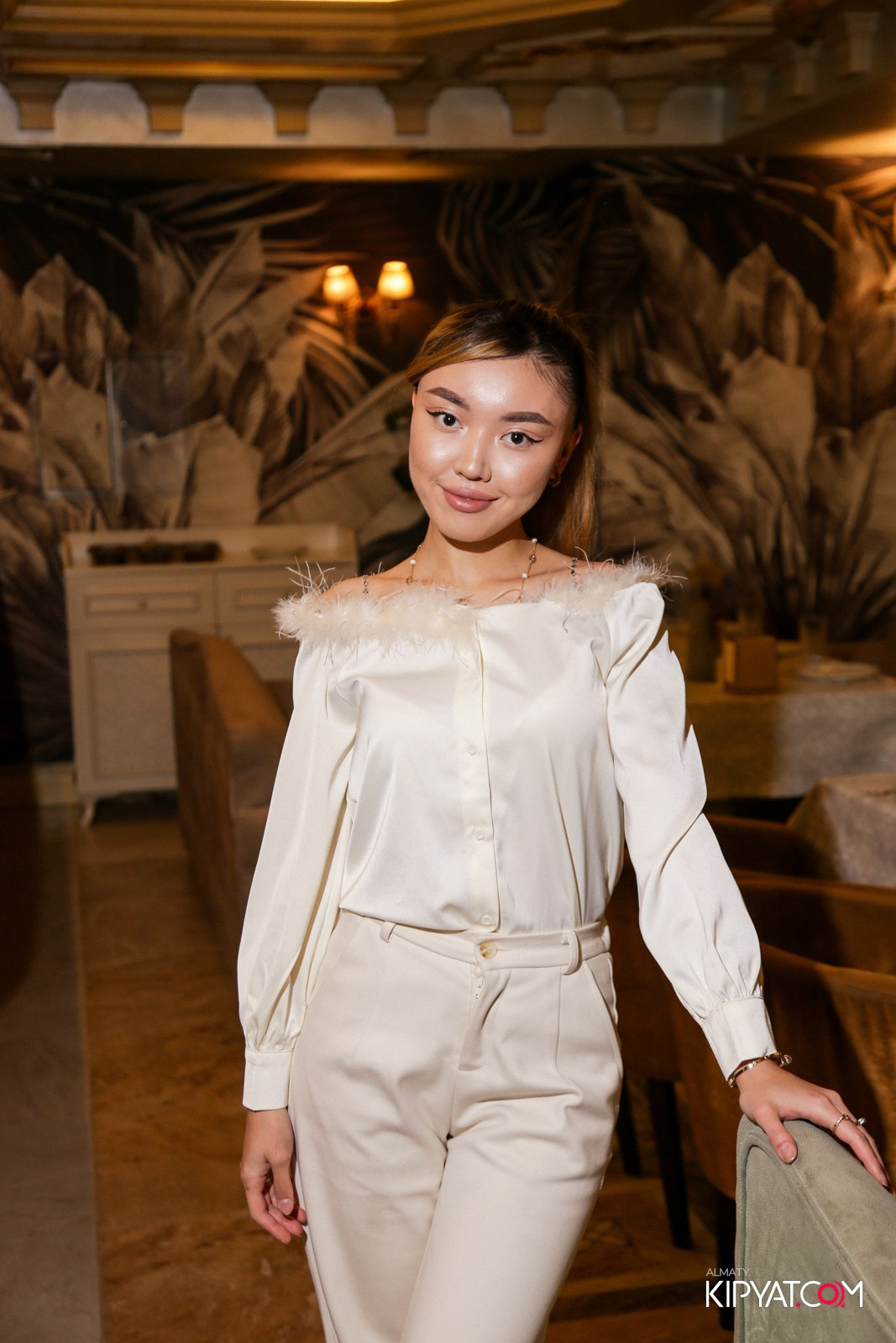 РЕСТОРАН ALAZANI НА КАБАНБАЙ БАТЫРА. КИПЯТКОМ АЛМАТЫ!