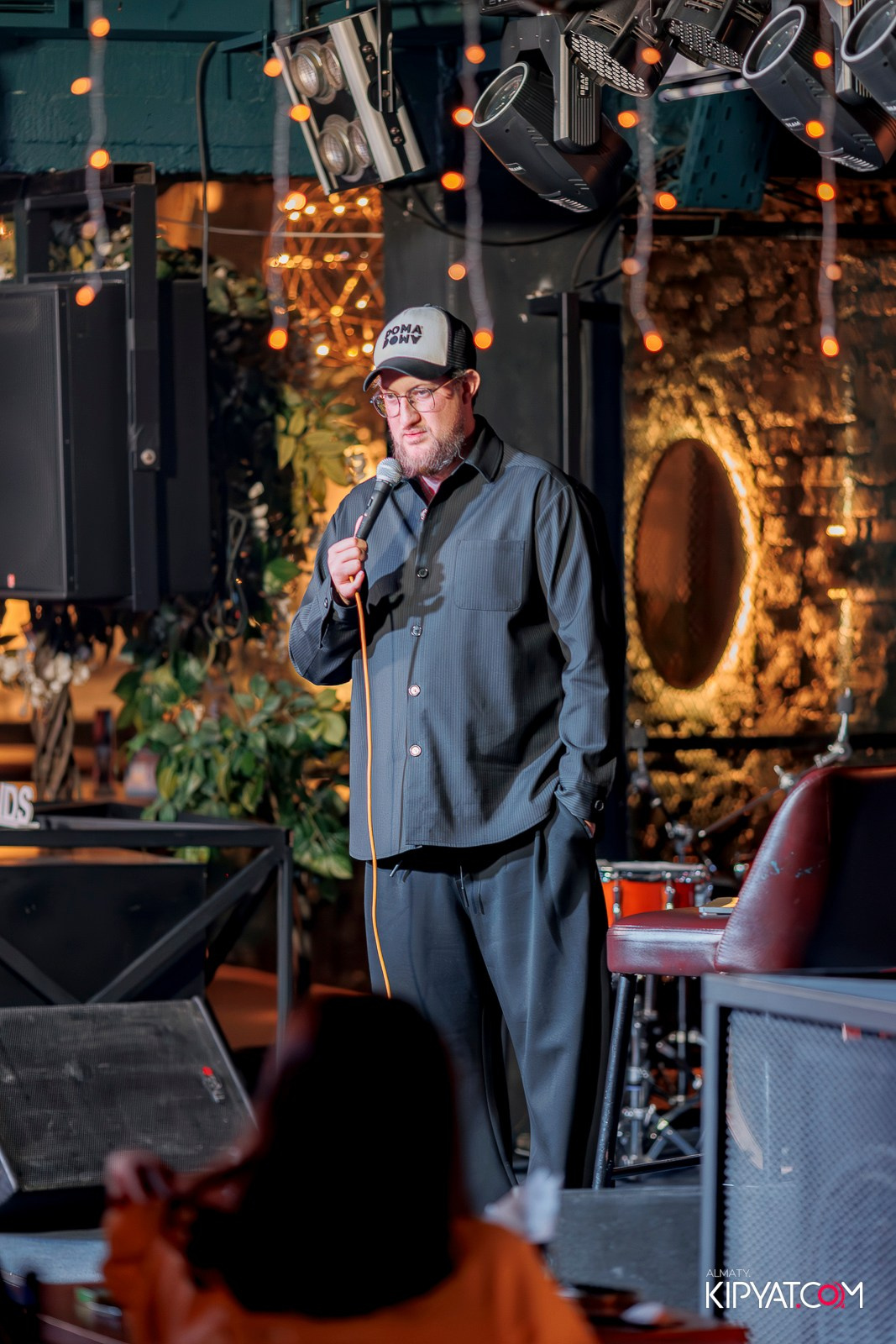 STAND UP КОНЦЕРТ АЛЕКСАНДРА МЕРКУЛЬ. КИПЯТКОМ АЛМАТЫ! Фотосъемка мероприятий в Алматы