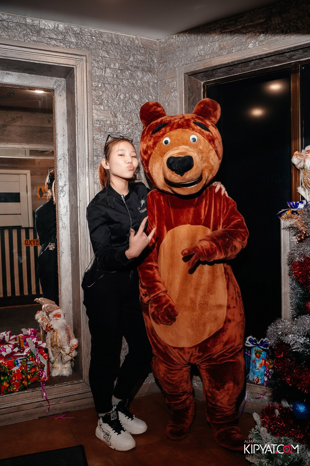 УХО И МЕДВЕДЬ НА ГАГАРИНА. КИПЯТКОМ АЛМАТЫ!