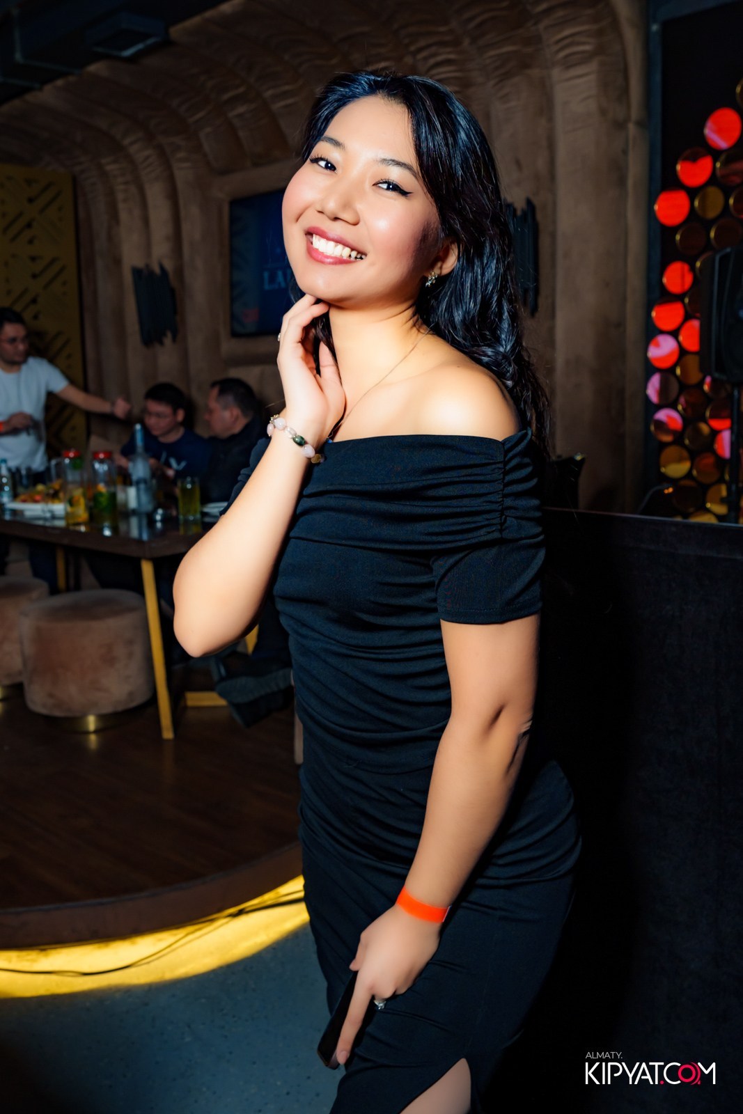 LAUREATE KARAOKE HALL. КИПЯТКОМ АЛМАТЫ!