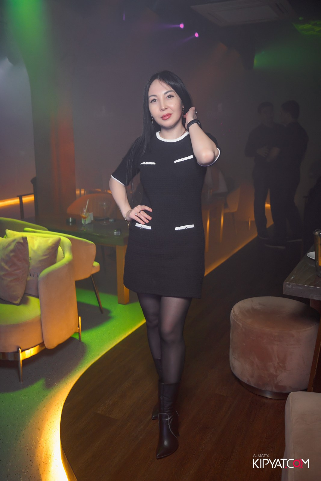 LAUREATE KARAOKE HALL. КИПЯТКОМ АЛМАТЫ!