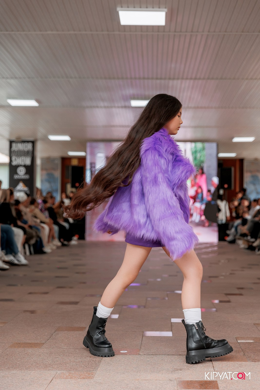 JUNIOR FASHION SHOW. КИПЯТКОМ АЛМАТЫ!