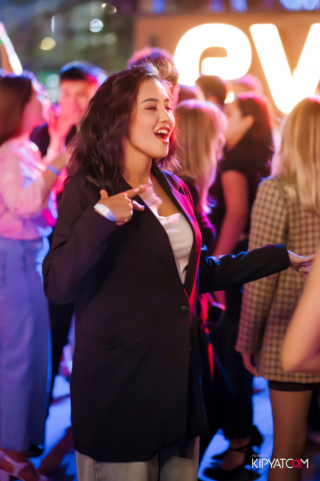 EVENT BAR. КИПЯТКОМ АЛМАТЫ!