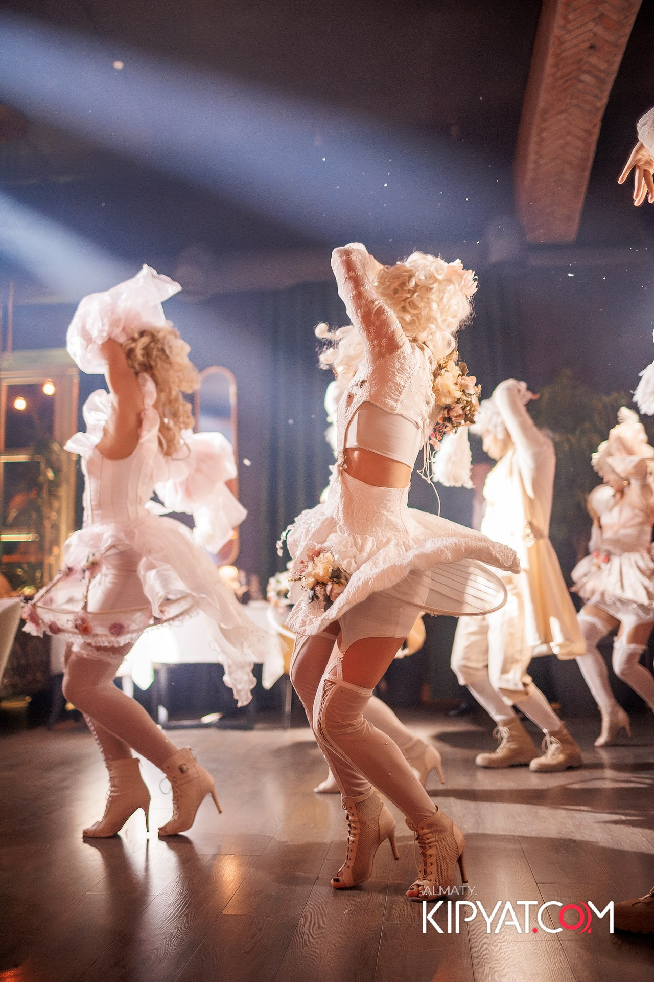 QUEST PISTOLS В РЕСТОРАНЕ NINO. КИПЯТКОМ АЛМАТЫ!