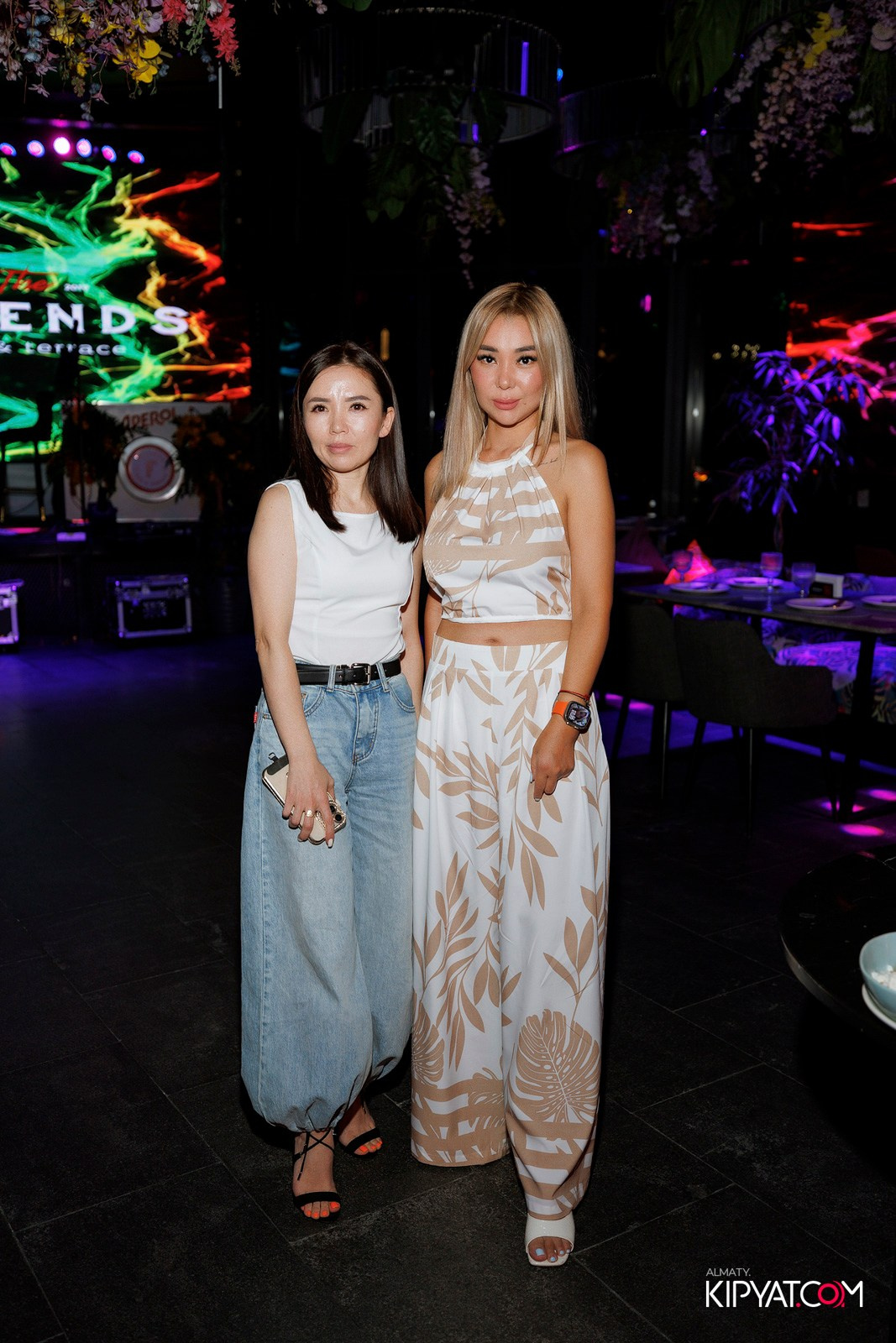 FRIENDS BAR & TERRACE. КИПЯТКОМ АЛМАТЫ! Фотосъемка мероприятий в Алматы