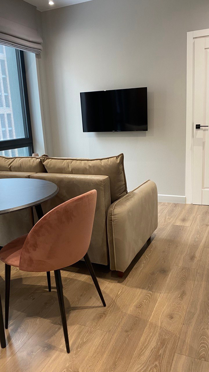 Евродвушка в мятно-коралловых оттенках для сдачи в аренду. Дизайнер интерьеров в Санкт-Петербурге Анастасия Тен