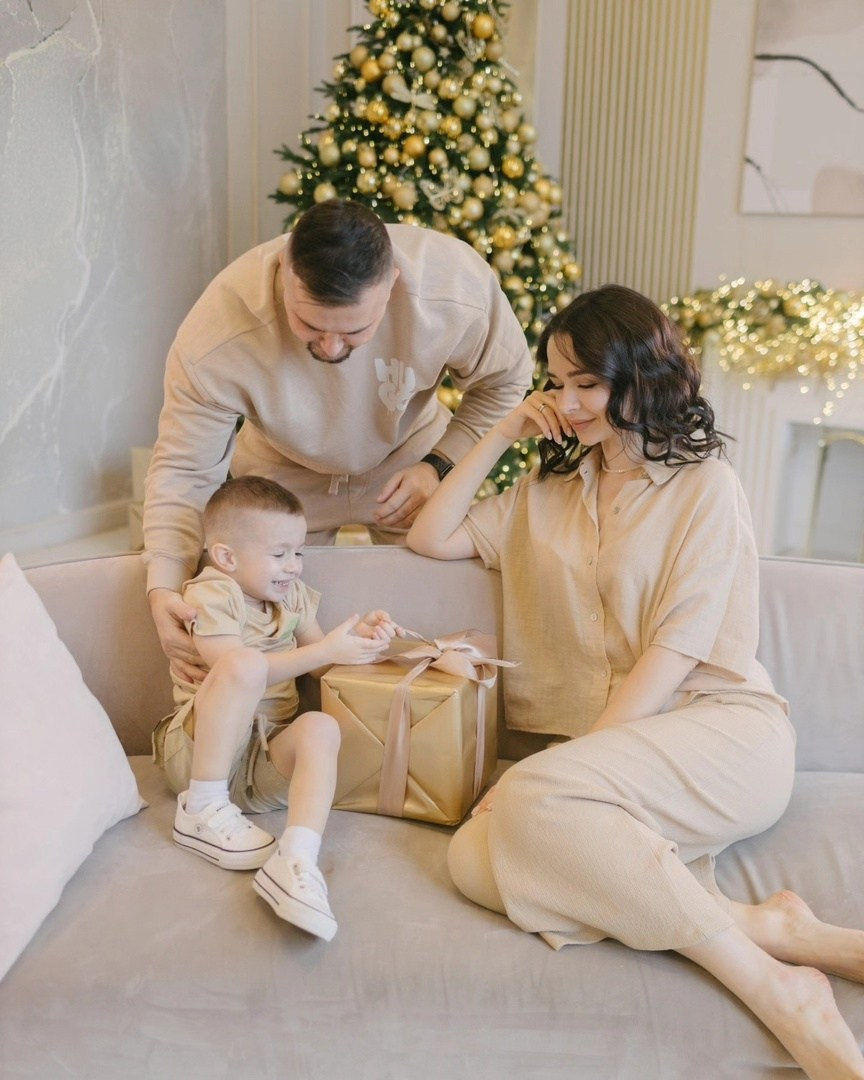 Новогодняя. Виктор и Виктория. Портфолио свадебного фотографа. Роман Каргаполов