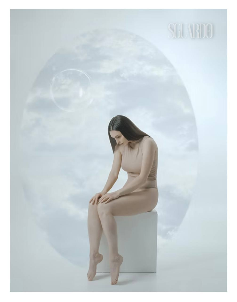 SGUARDO. MARINA MANUCHARIAN