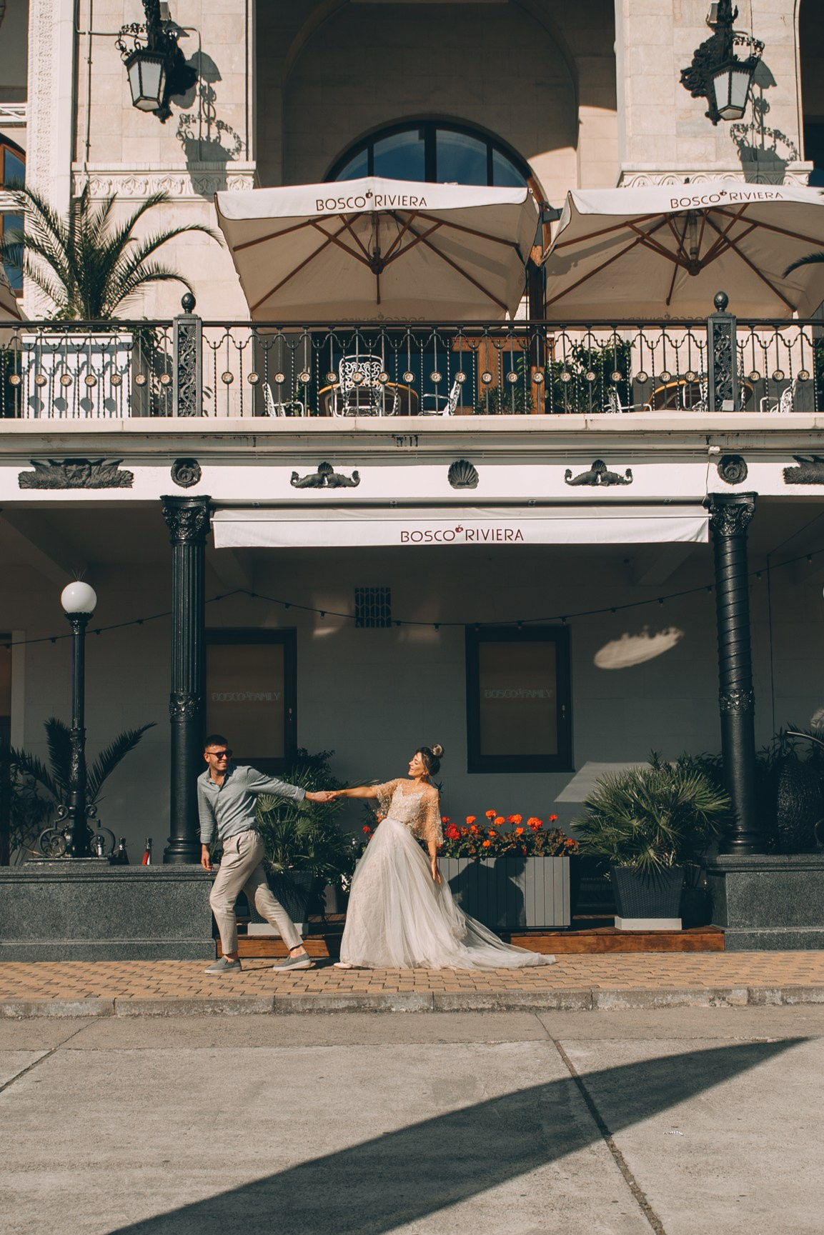 Стильные, красивые, влюбленные и Сочи. Свадебный и семейный фотограф София Невская