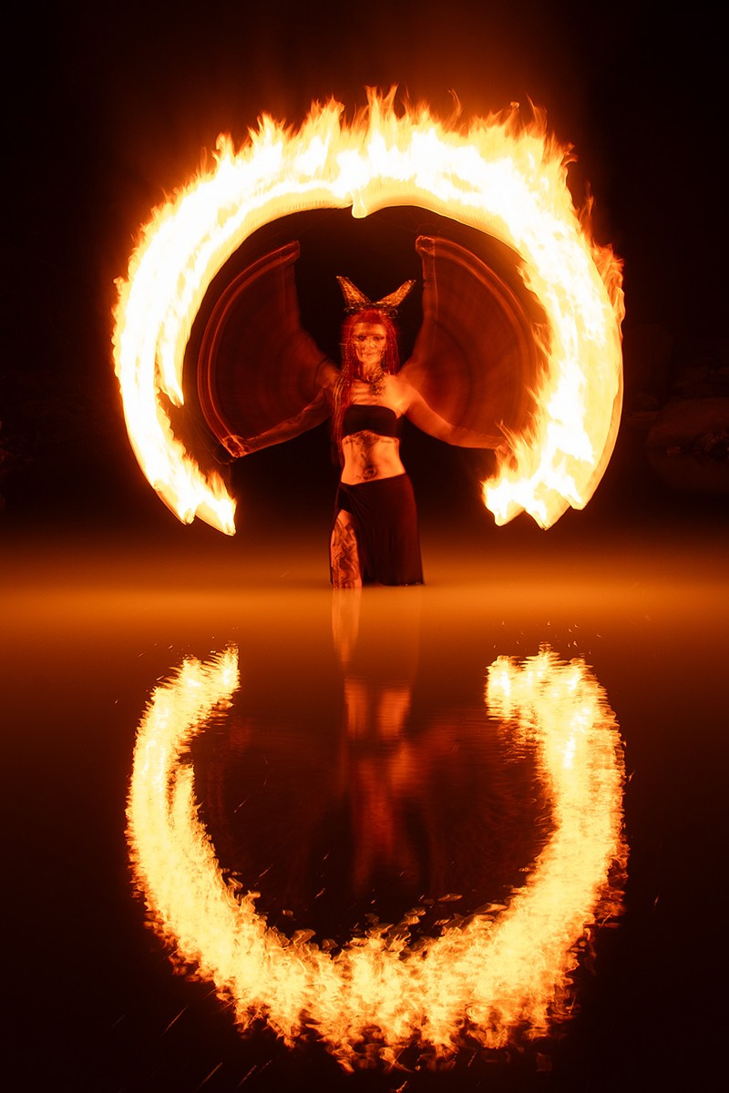 Огонь. Фотограф Роман Ефремов