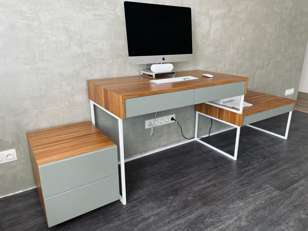 Письменный стол. Klauzevits Workshop