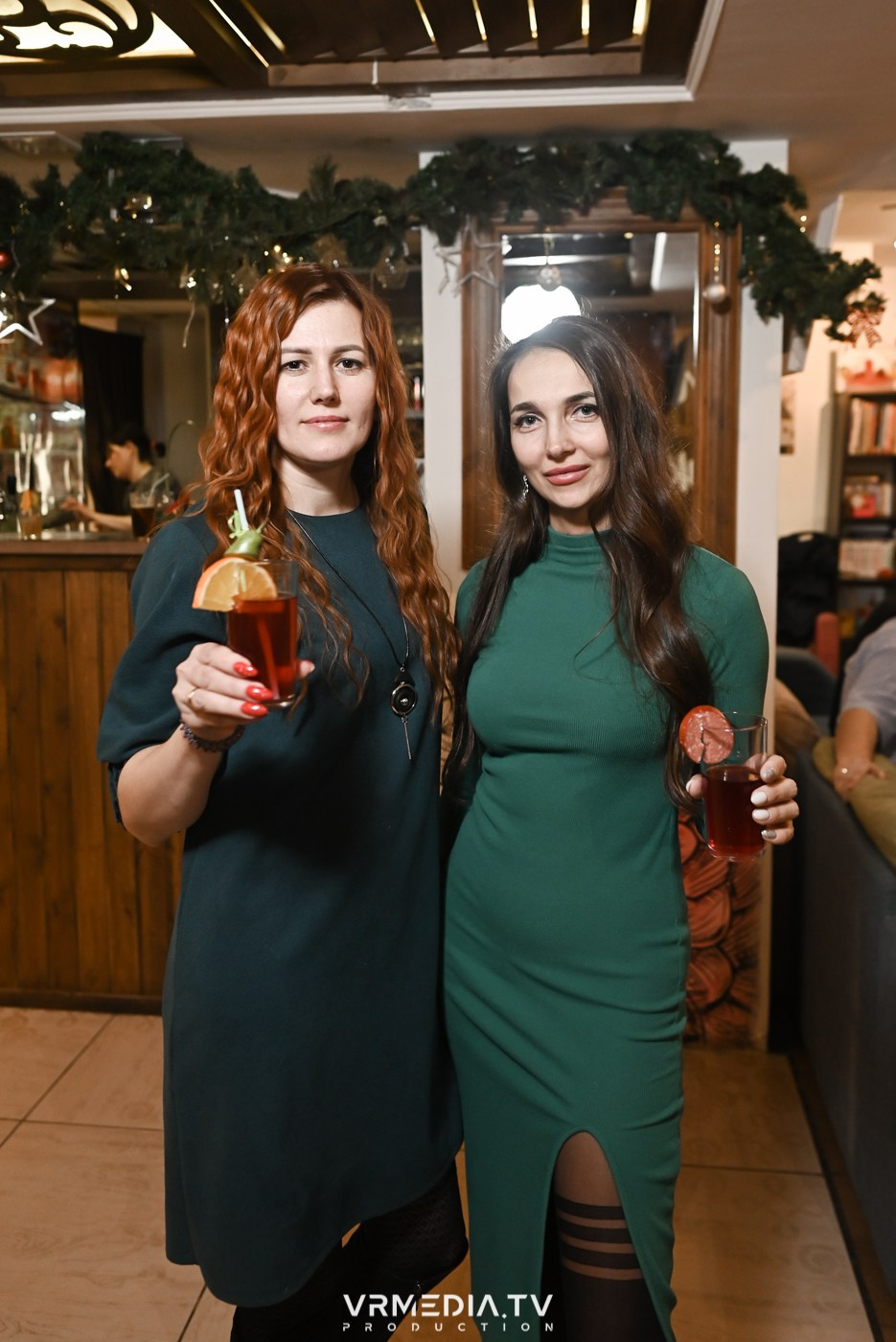 Новогодний вечер в кафе «кАмпот»