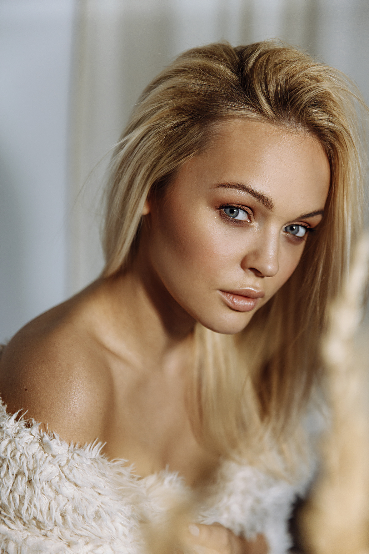 AUTUMN & NUDE project.  studio portrait. Свадебный и портретный фотограф в Нижнем Новгороде и Нижегородской обл