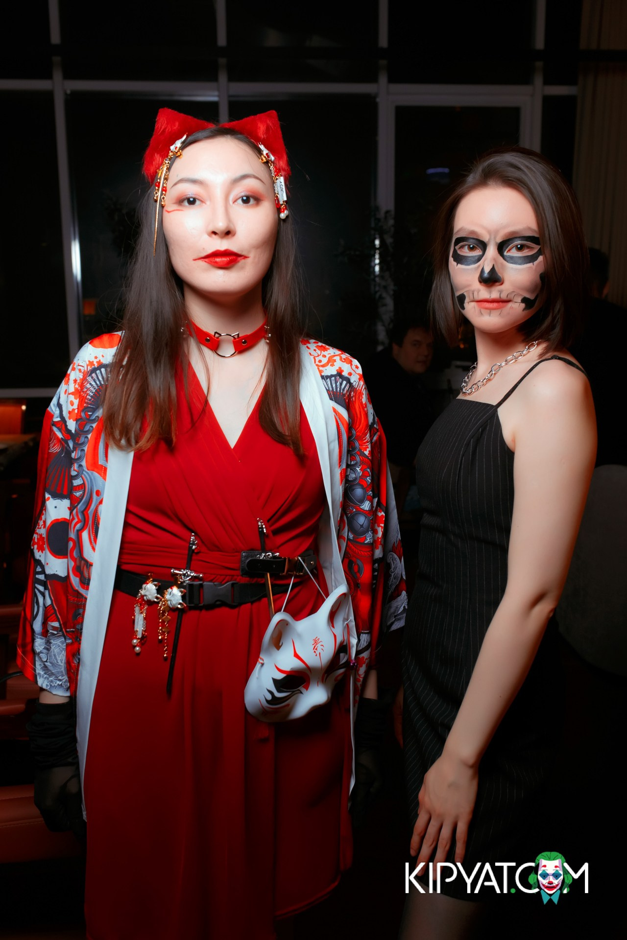 TO HE MOON LOUNGE & HOOKAN. КИПЯТКОМ АЛМАТЫ!