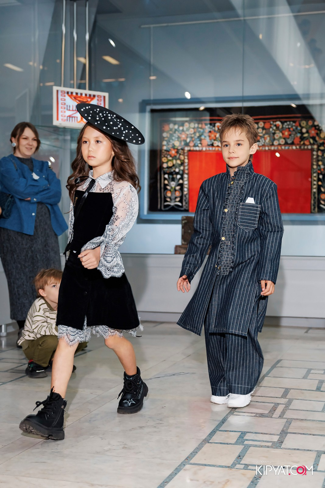 JUNIOR MODELS SHOW. ПЕРФОМАНС НОЧЬ В МУЗЕЕ. КИПЯТКОМ АЛМАТЫ! Фотосъемка мероприятий в Алматы