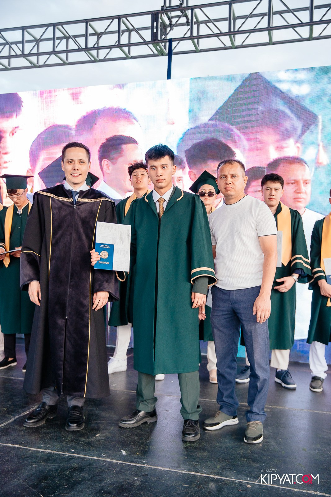 ВРУЧЕНИЕ ДИПЛОМОВ — НАРХОЗ КОЛЛЕДЖ. Part 4. КИПЯТКОМ АЛМАТЫ!