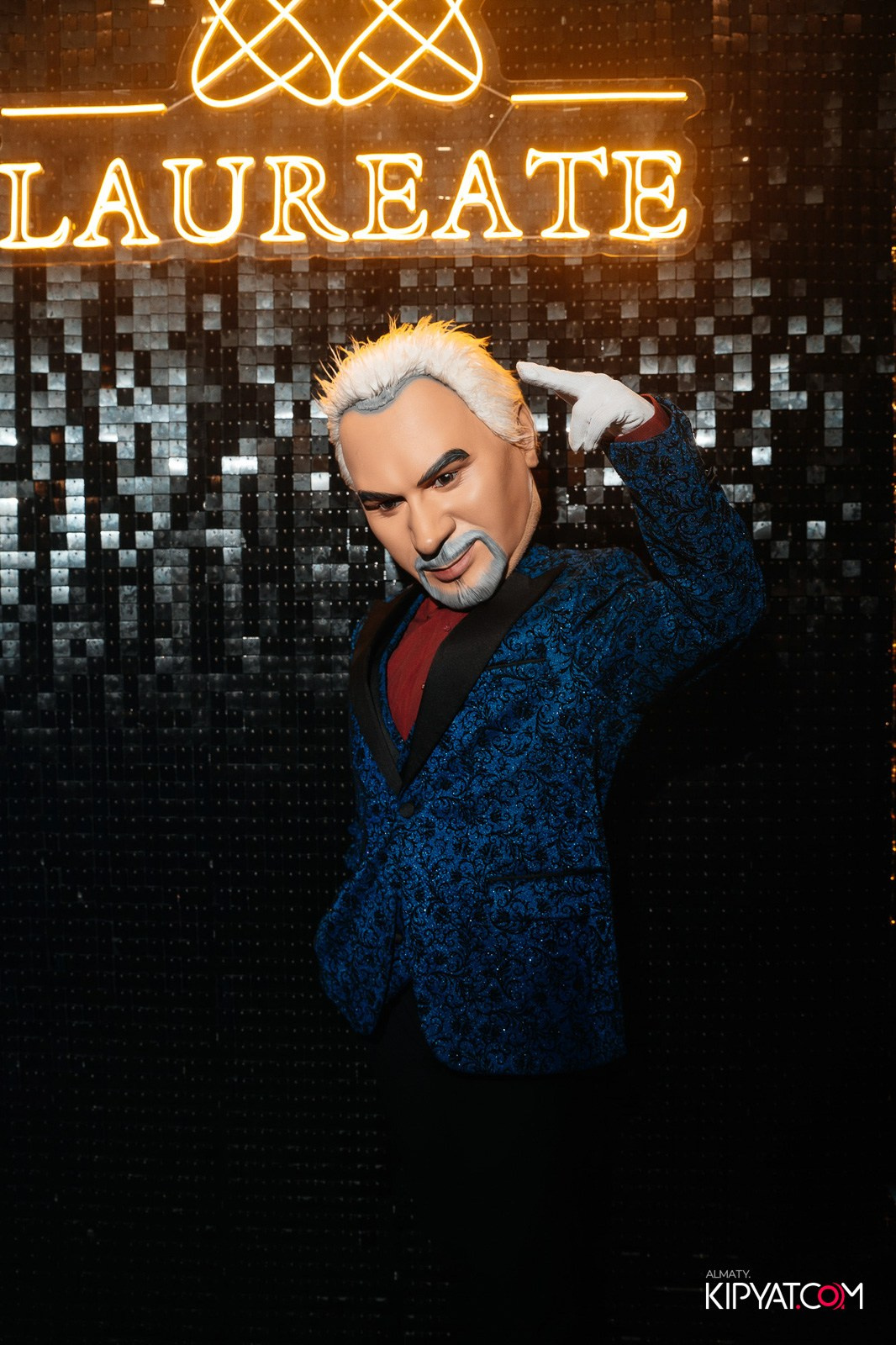 LAUREATE GRAND CAFÉ. КИПЯТКОМ АЛМАТЫ!