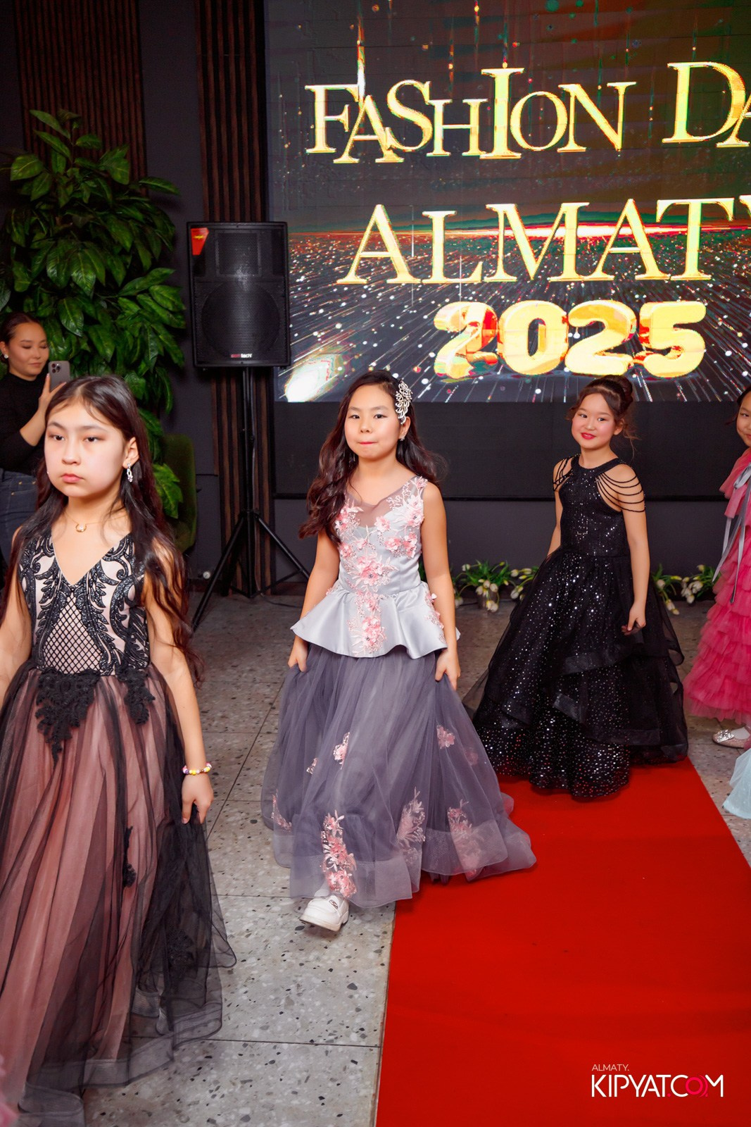FASHION DAY 2025 КАФЕ ЖАКСЫЛЫК. КИПЯТКОМ АЛМАТЫ!