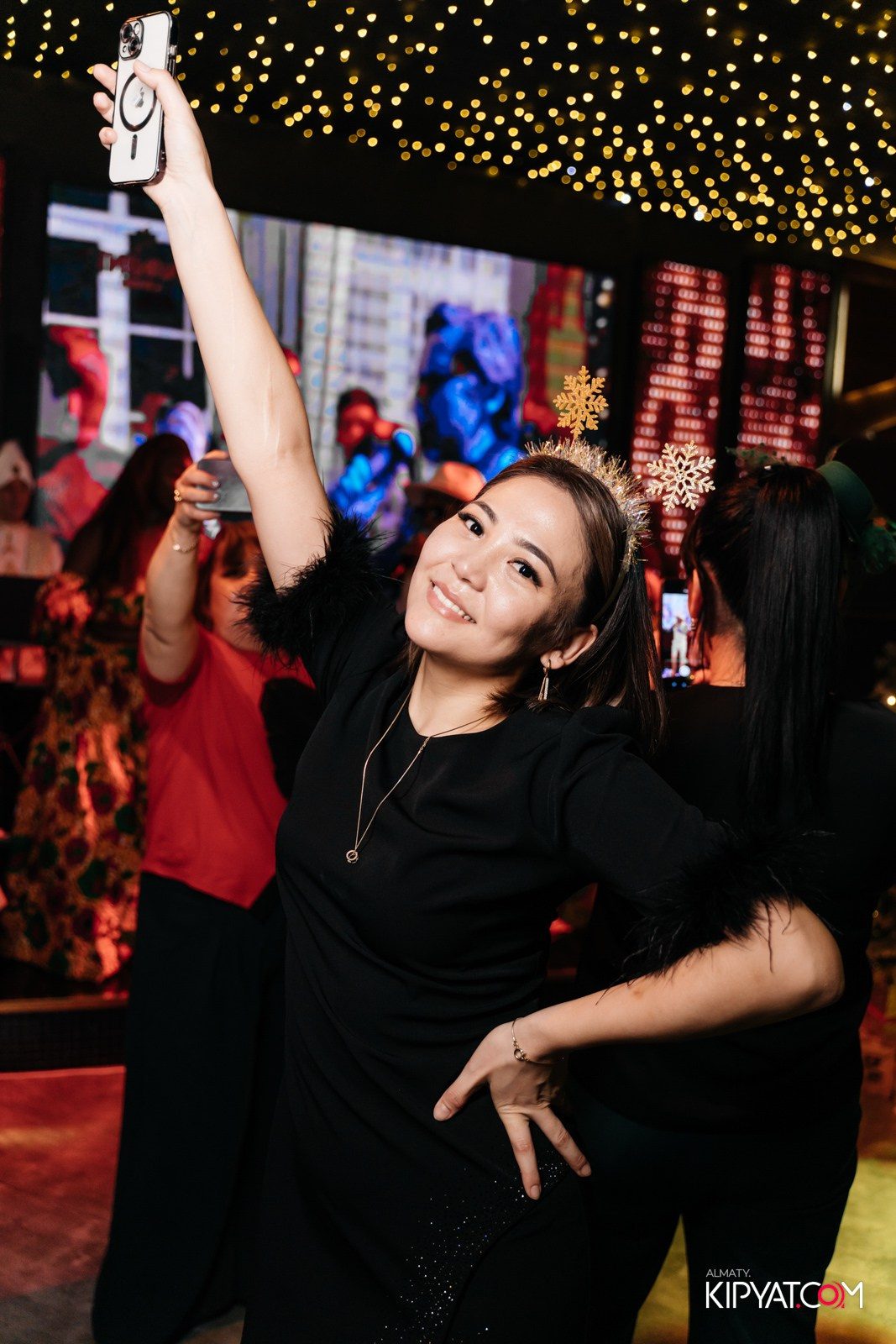 КАФЕ ЖАСМИН НА ЯССАУИ. КИПЯТКОМ АЛМАТЫ!