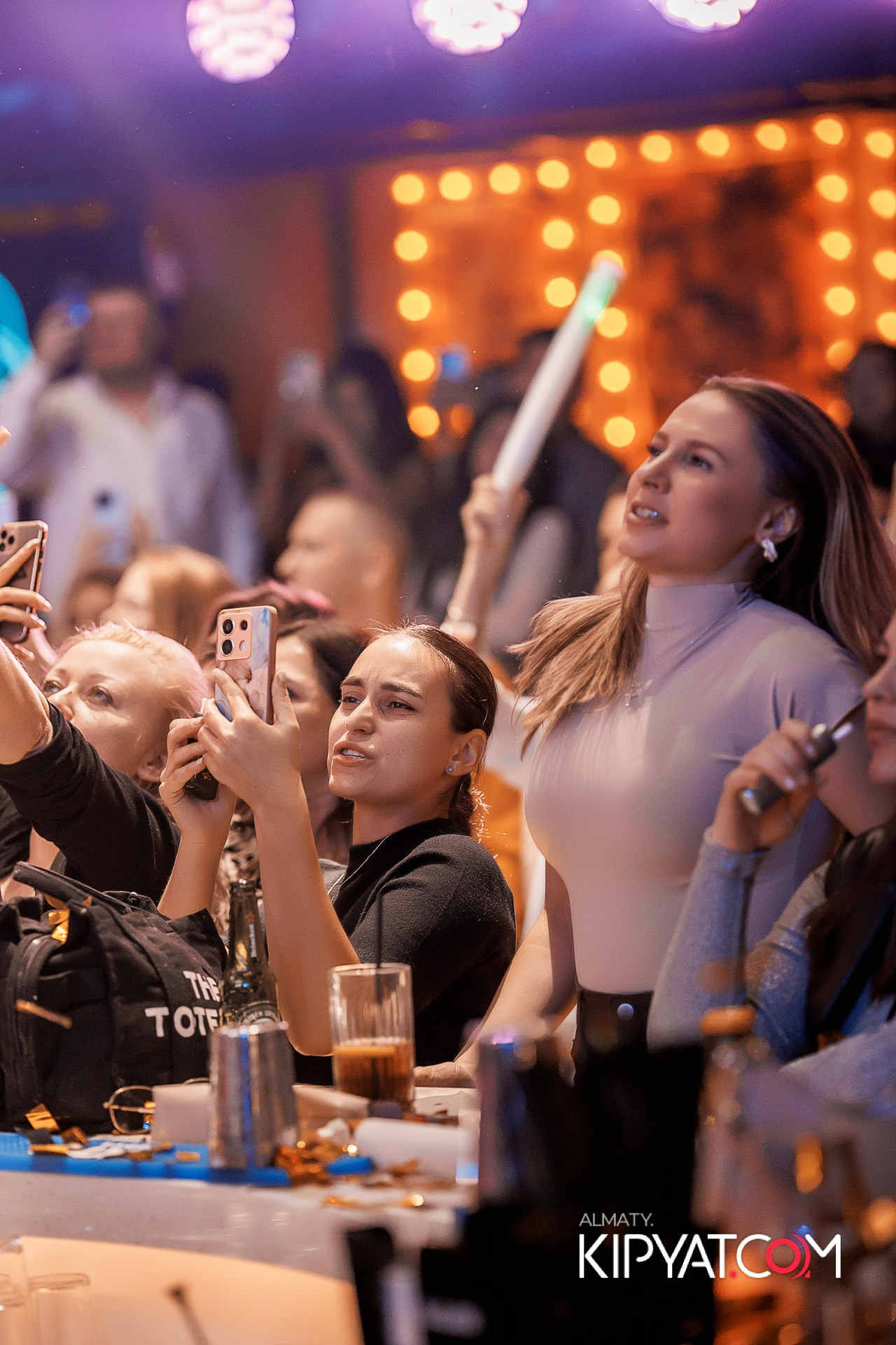 SANTA BARBARA — ВЫСТУПЛЕНИЕ ГРУППЫ REFLEX. КИПЯТКОМ АЛМАТЫ!