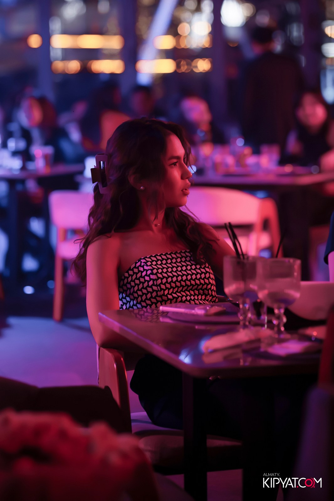 FRIENDS BAR & TERRACE. КИПЯТКОМ АЛМАТЫ! Фотосъемка мероприятий в Алматы