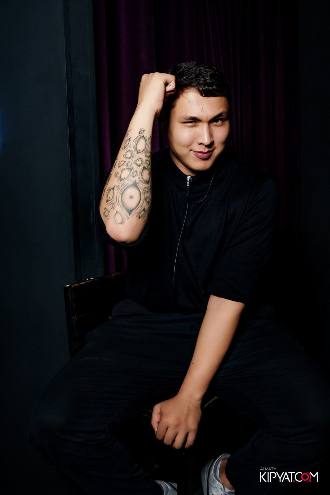 UYAT EMES BAR. КИПЯТКОМ АЛМАТЫ!