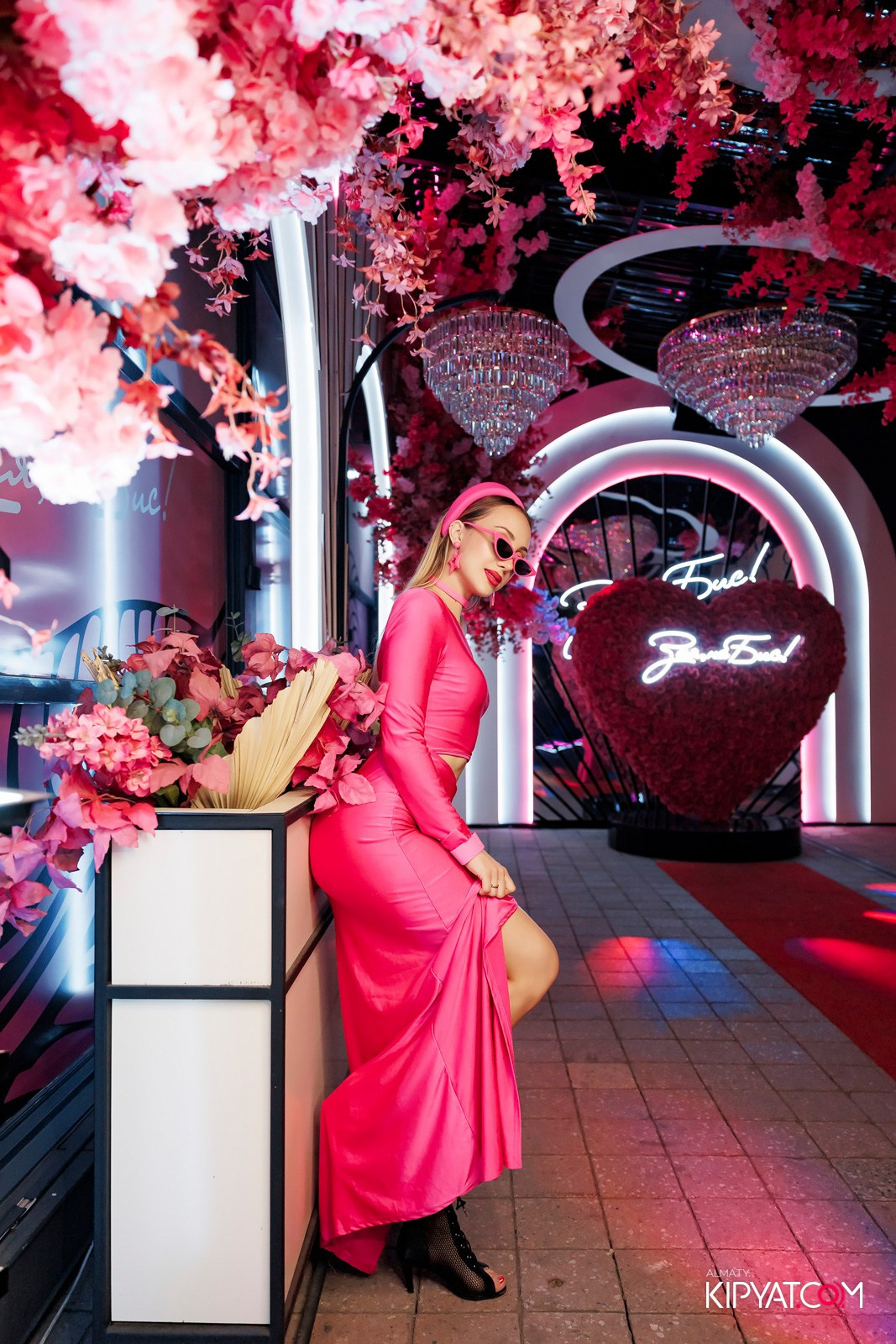 ЗАЯ, НА БИС. КИПЯТКОМ АЛМАТЫ!