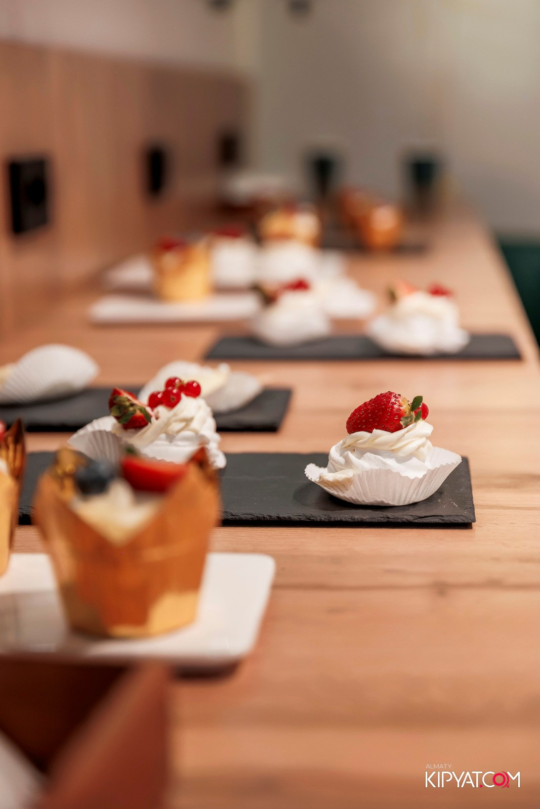 ОТКРЫТИЕ COFFEE SHAKE АСЫЛ ТАС. КИПЯТКОМ АЛМАТЫ!