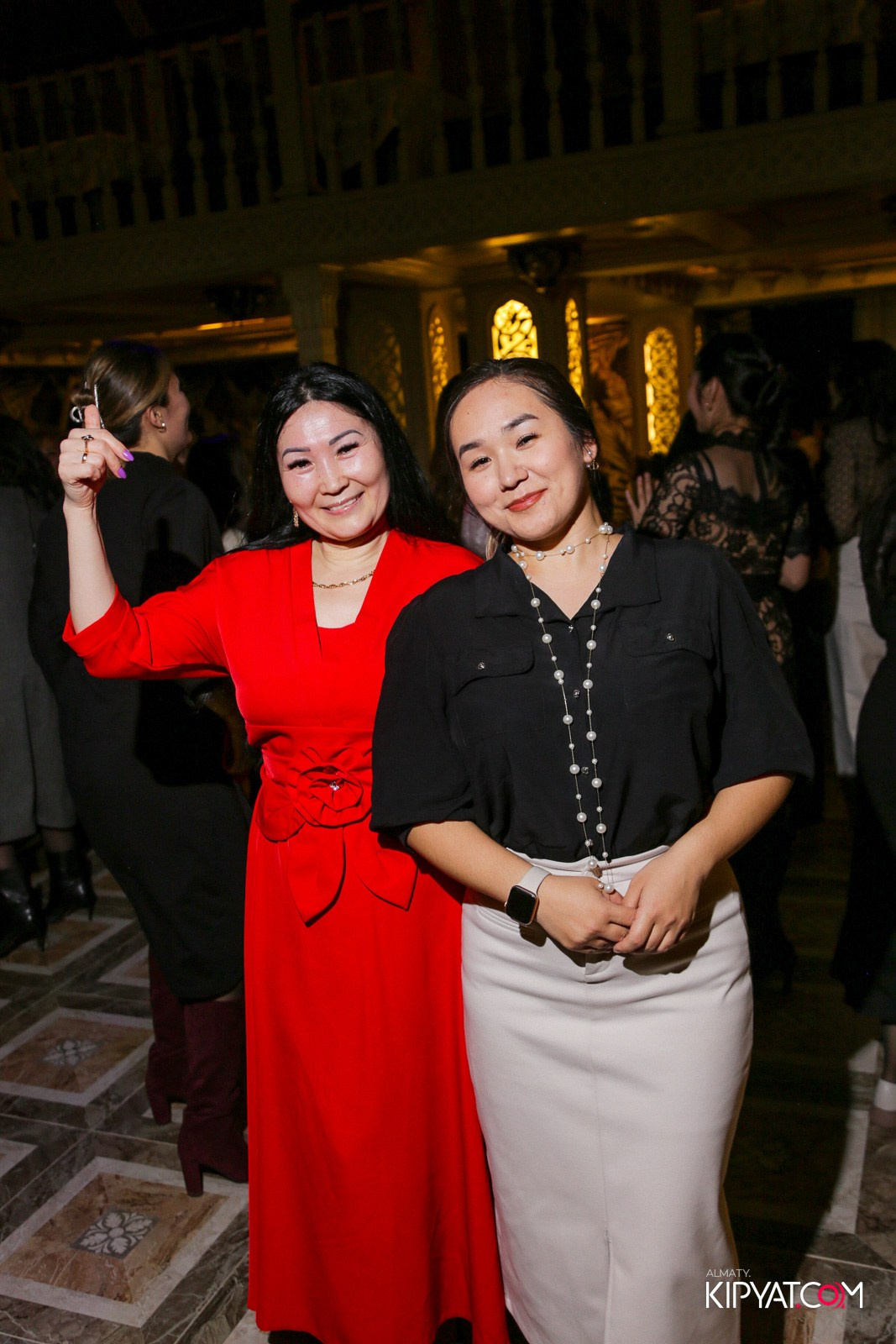 РЕСТОРАН ALAZANI НА КАБАНБАЙ БАТЫРА. КИПЯТКОМ АЛМАТЫ!