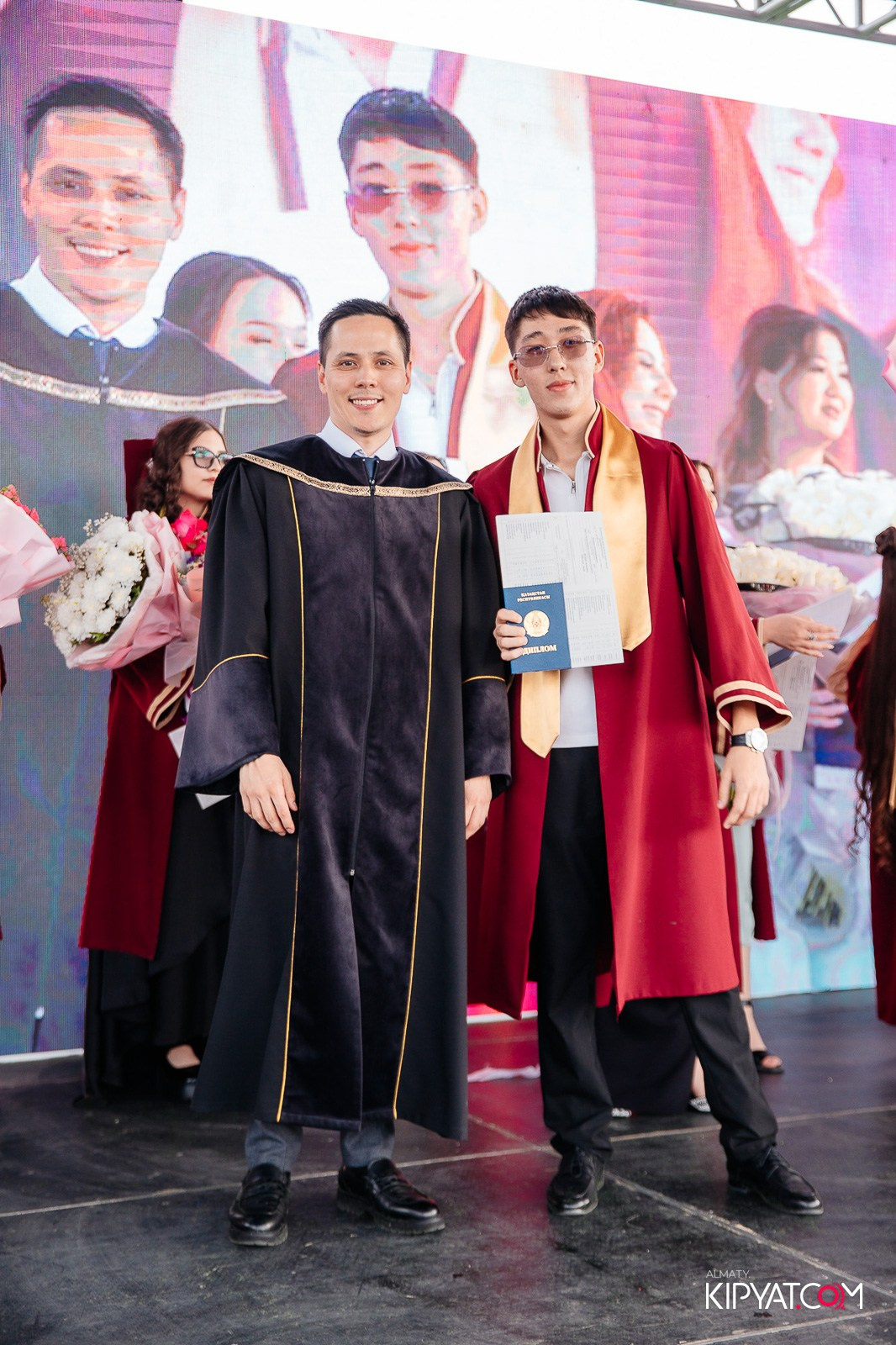 ВРУЧЕНИЕ ДИПЛОМОВ — НАРХОЗ КОЛЛЕДЖ. Part 3. КИПЯТКОМ АЛМАТЫ!
